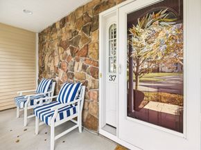 37 Peaslee Cir 37, Middleton MA 01949