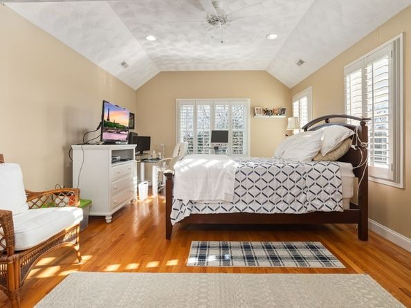 37 Peaslee Cir 37, Middleton MA 01949