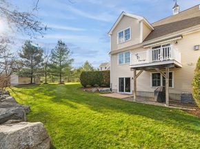 37 Peaslee Cir 37, Middleton MA 01949