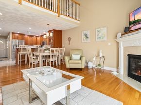 37 Peaslee Cir 37, Middleton MA 01949