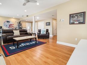 37 Peaslee Cir 37, Middleton MA 01949