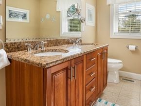 37 Peaslee Cir 37, Middleton MA 01949