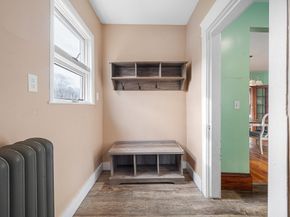 17 Henry St, Fitchburg MA 01420