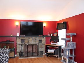 4 Grove St, Westford MA 01886