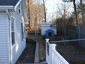 4 Grove St, Westford MA 01886