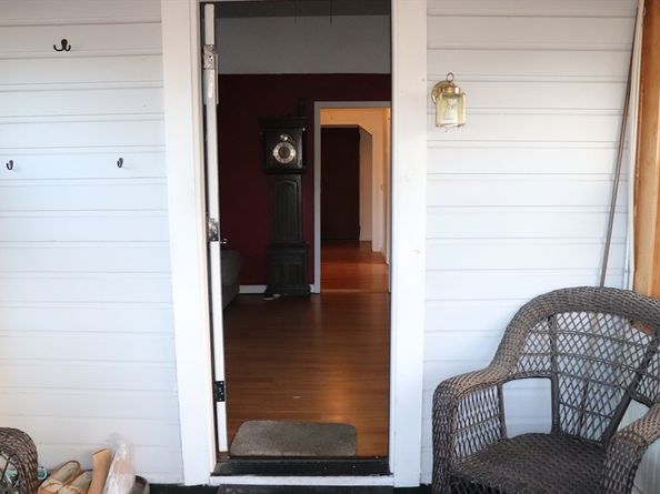 4 Grove St, Westford MA 01886