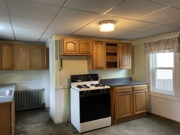 2 Wall Court, Maynard MA 01754