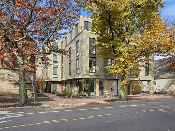 7 Beech St 211, Cambridge MA 02140