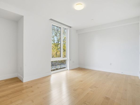 7 Beech St 211, Cambridge MA 02140