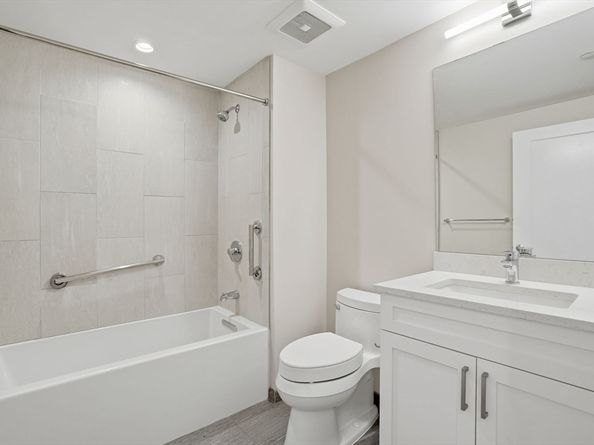 7 Beech St 211, Cambridge MA 02140