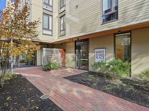 7 Beech St 211, Cambridge MA 02140