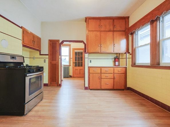 8-10 Benedict Avenue, Somerville MA 02145