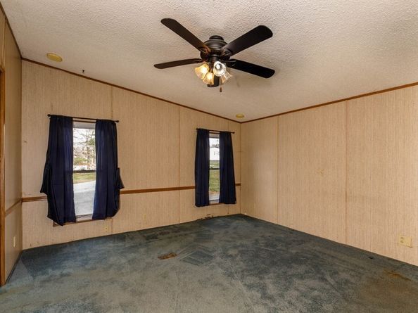 141 Sunrise Lane, Gardner MA 01440