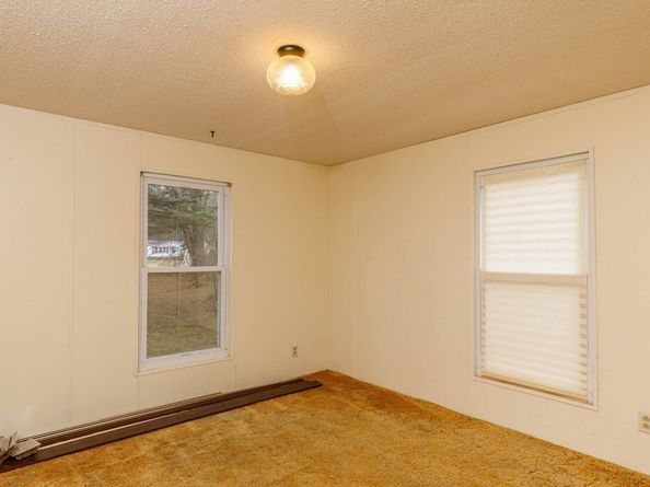 141 Sunrise Lane, Gardner MA 01440