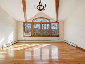 15 N Cove Rd, Sterling MA 01564