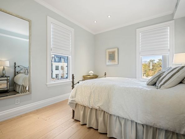 35 Littles Point Rd S201, Swampscott MA 01907