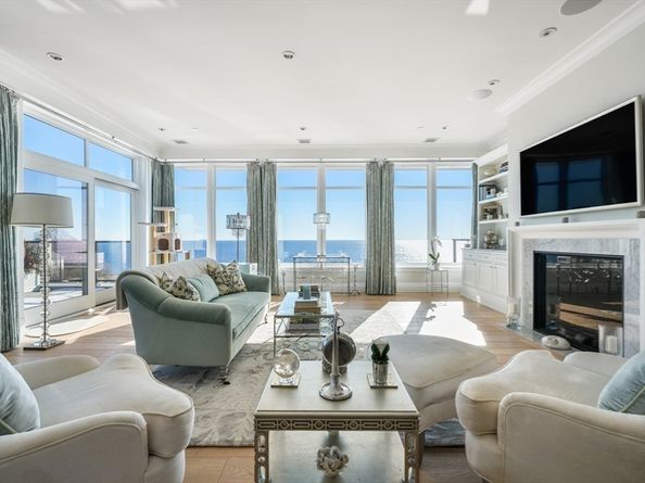 35 Littles Point Rd S201, Swampscott MA 01907