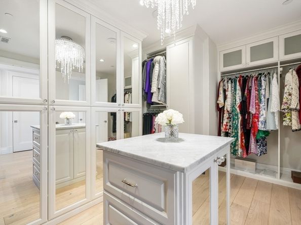 35 Littles Point Rd S201, Swampscott MA 01907