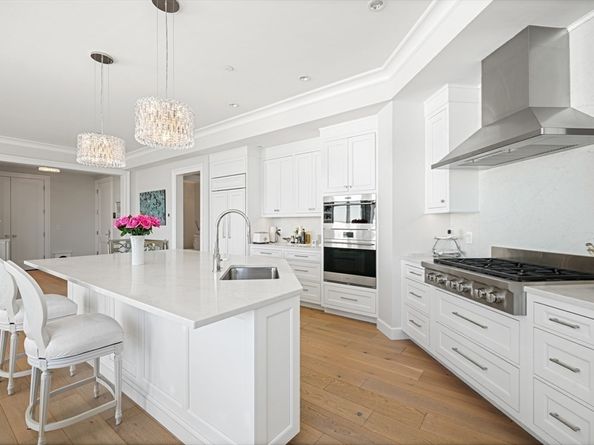 35 Littles Point Rd S201, Swampscott MA 01907