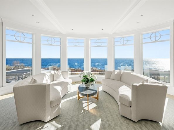 35 Littles Point Rd S201, Swampscott MA 01907