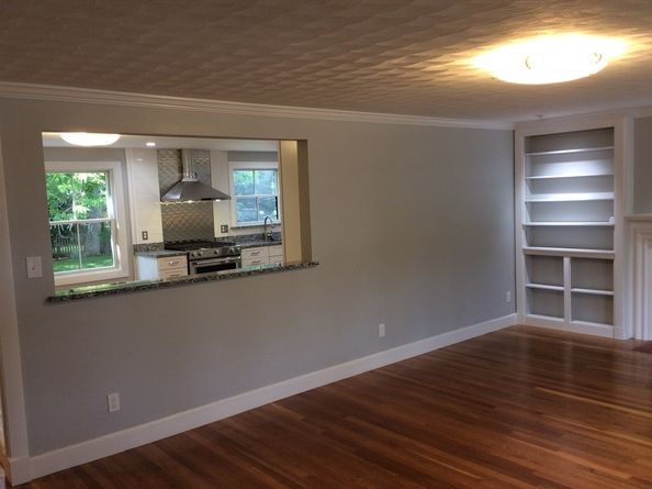 83 Lafayette St, Marblehead MA 01945