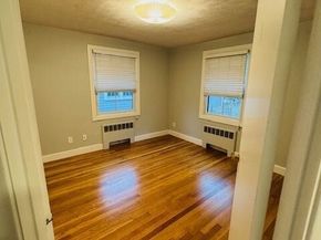 83 Lafayette St, Marblehead MA 01945