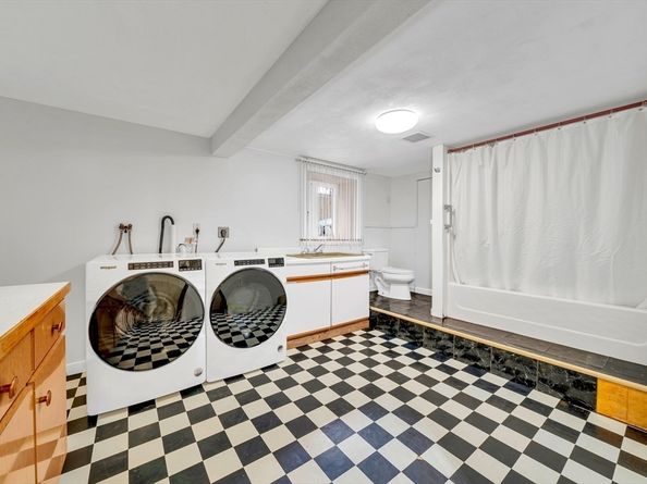 26 Beach St, Malden MA 02148