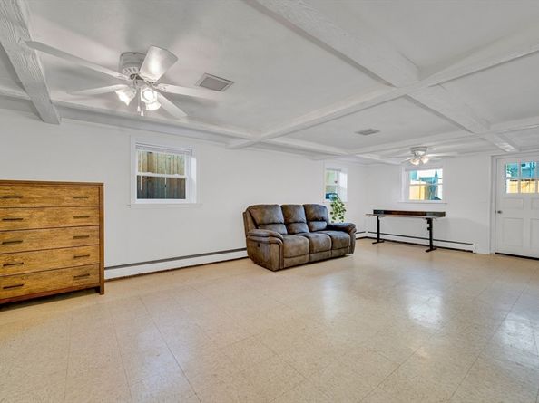 26 Beach St, Malden MA 02148