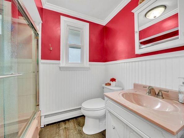 26 Beach St, Malden MA 02148