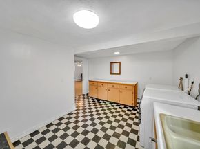 26 Beach St, Malden MA 02148