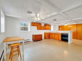 26 Beach St, Malden MA 02148