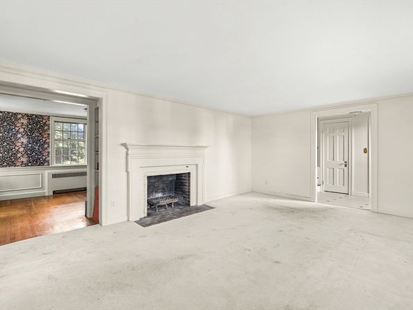 32 Wall St, Wellesley MA 02481