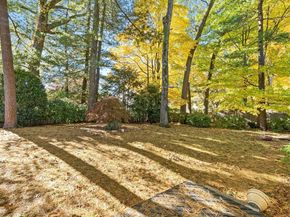 32 Wall St, Wellesley MA 02481