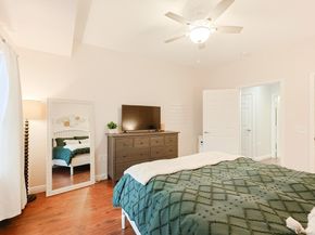 8 Walnut St 209, Peabody MA 01960