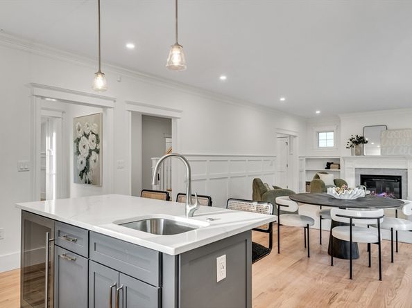 19 Deering, Lexington MA 02421