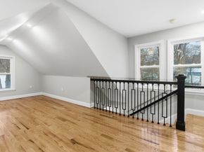 35 Oak St, Tewksbury MA 01876