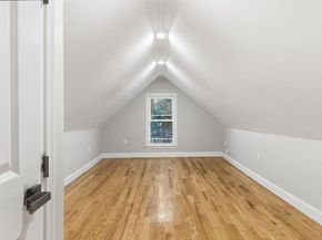 35 Oak St, Tewksbury MA 01876