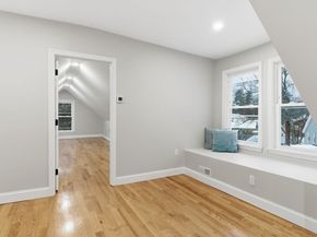 35 Oak St, Tewksbury MA 01876