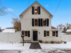 35 Oak St, Tewksbury MA 01876