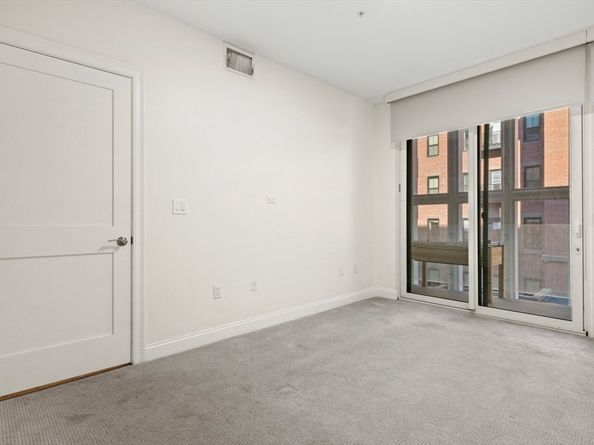 771 Harrison Ave 304, Boston MA 02118