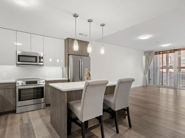 771 Harrison Ave 304, Boston MA 02118