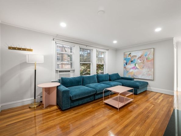 65-67 Saint James Circle, Newton MA 02458