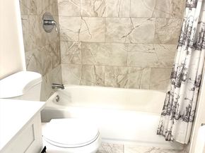 15 Spencer Rd 12E, Boxborough MA 01719