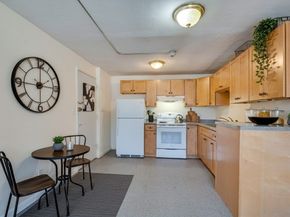 70 Jamaicaway 5, Boston MA 02130