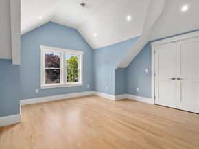 4 Grove St, Medford MA 02155