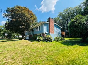 7 Thomas Dr, Framingham MA 01701