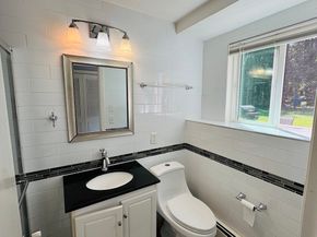 7 Thomas Dr, Framingham MA 01701