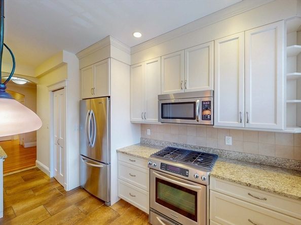 52 Babcock 1, Brookline MA 02446