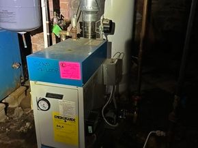 14 Slater St, Webster MA 01570