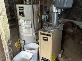 14 Slater St, Webster MA 01570